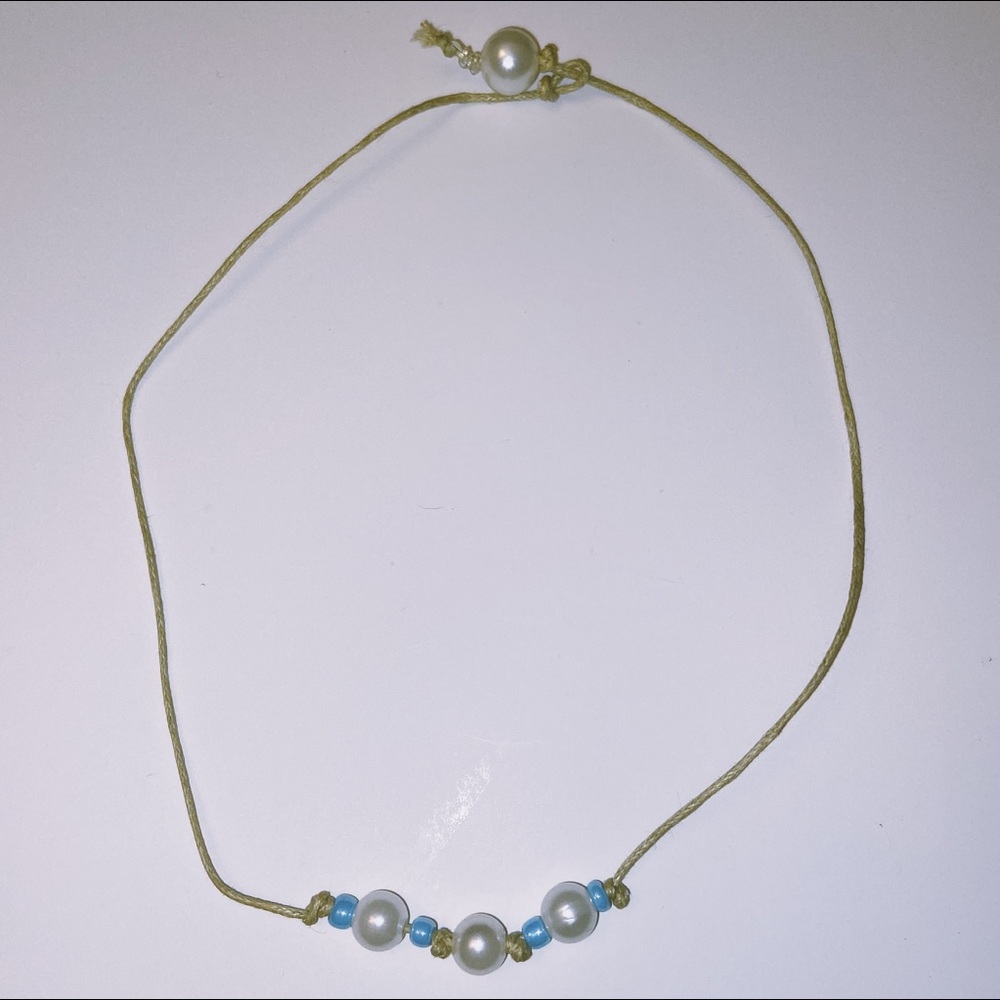 “VSCO” Blue & White Pearl Necklace
